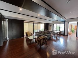 3 Bedroom Apartment for rent at Panpanit Apartments, Sam Sen Nai, Phaya Thai