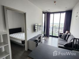 1 Schlafzimmer Appartement zu vermieten im Oka Haus, Khlong Tan