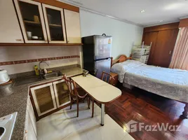 Studio Wohnung zu verkaufen im Sukhumvit Park, Khlong Toei