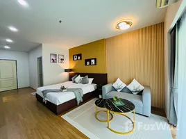 Studio Wohnung zu verkaufen im The Green Places Condominium, Ratsada, Phuket Town, Phuket