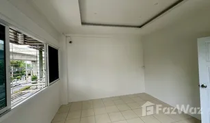 6 Bedrooms Townhouse for sale in Anusawari, Bangkok 