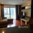 1 Bedroom Apartment for rent at Baan Somthavil, Lumphini