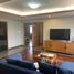 2 спален Кондо в аренду в United Tower, Khlong Tan Nuea