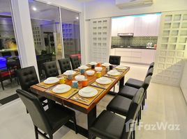 6 спален Вилла for sale in The Chilled Shopping Mall, Nong Prue, Nong Prue