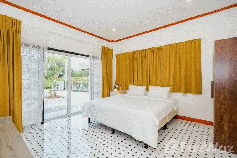 5 Bedrooms Pet-Friendly Home for Rent in Thap Tai — photo 5