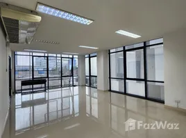 137 m2 Office for rent at Mahatun Rama 3, Bang Khlo