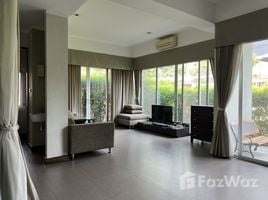 3 Bedroom Apartment for rent at Baan Rom Yen Ekkamai 2, Khlong Toei