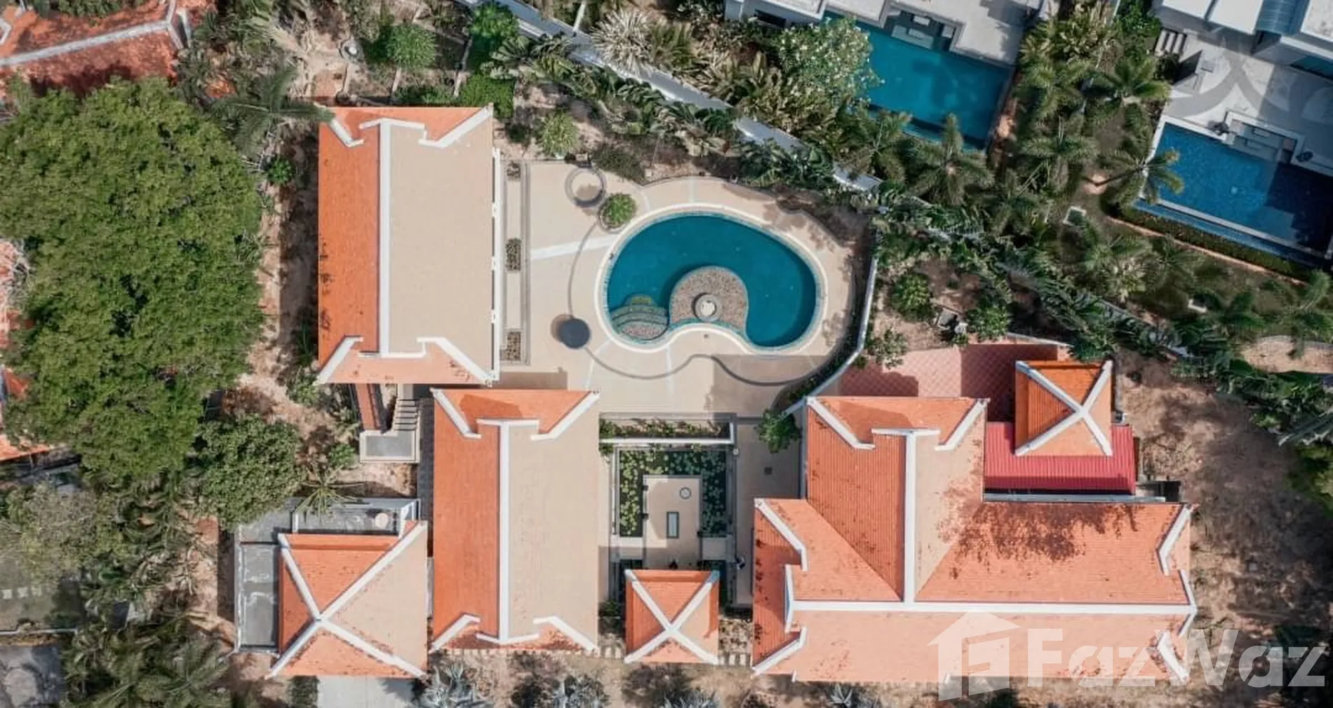 7 Bedroom Villa For Sale At Nai Harn Baan Bua In Rawai Phuket — image 3