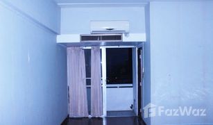 1 Schlafzimmer Wohnung zu verkaufen in Talat Khwan, Nonthaburi Nont Tower Condominium