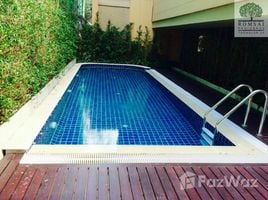 3 спален Кондо в аренду в Romsai Residence - Thong Lo, Khlong Tan Nuea, Щаттхана