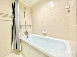 2 спален Кондо на продажу в Baan Sukhumvit 36, Khlong Tan