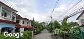 Vue de la rue of Baan Somjai Phuttha Monthon Sai 2