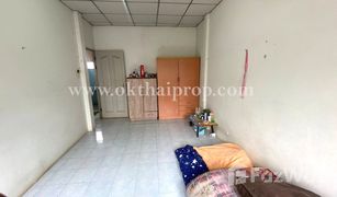 3 Schlafzimmern Reihenhaus zu verkaufen in Bang Bua Thong, Nonthaburi Bua Thong Thani