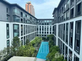 在The Reserve - Kasemsan 3租赁的2 卧室 公寓, Wang Mai