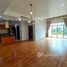 3 спален Кондо в аренду в The Cadogan Private Residences, Khlong Tan Nuea