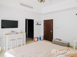 5 غرفة نوم فيلا للبيع في Casa Royale I, Tuscan Residences, Jumeirah Village Circle (JVC)