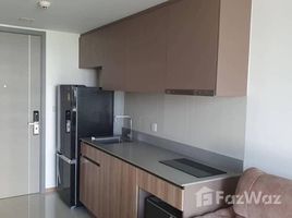 1 спален Квартира в аренду в Taka Haus, Khlong Tan Nuea