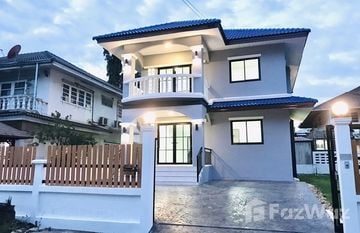 Siam Niwet 1 in ในคลองบางปลากด, Samut Prakan