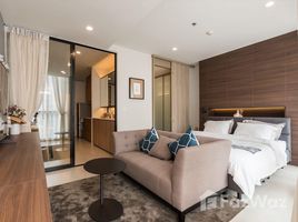 Studio Condo for rent at Noble Ploenchit, Lumphini