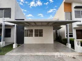 Maison 3 chambre à vendre à Santa Ana, San Jose, Santa Ana