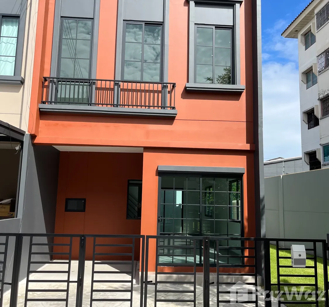ประกาศขาย ทาวน์เฮ้าส์ ขนาด 3 ห้องนอน ในโครงการ Siri Place Bangna-Theparak  (สิริ เพลส บางนา-เทพารักษ์) ราคา ฿4,320,000 | U1053684