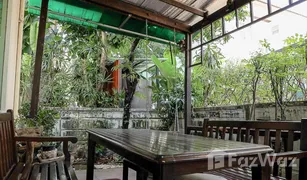 Дом, 7 спальни на продажу в Lat Phrao, Бангкок Baan Suan Phueng