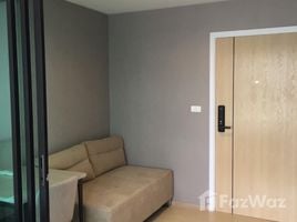 Studio Wohnung zu vermieten im Rise Rama 9, Bang Kapi