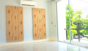 3 Bedrooms Townhouse for sale in Nong Kakha, Pattaya Praphassorn Green Park 6