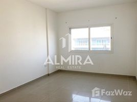 2 Schlafzimmer Appartement zu verkaufen im Tower 33, Al Reef Downtown, Al Reef, Abu Dhabi