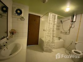 2 спален Квартира в аренду в Hillside Plaza & Condotel 4, Chang Phueak