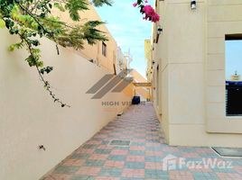 5 Habitación Villa en venta en Al Mwaihat 3, Al Mwaihat