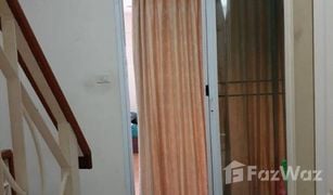 Дом, 4 спальни на продажу в Din Daeng, Бангкок 
