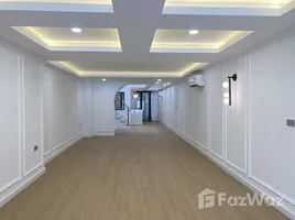 3 Bedroom Townhouse for sale at Khlongtan Nivet, Khlong Tan Nuea, Watthana, Bangkok