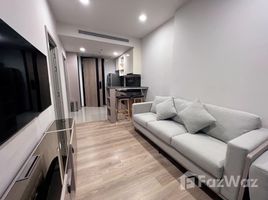 1 Schlafzimmer Appartement zu verkaufen im Oka Haus, Khlong Tan