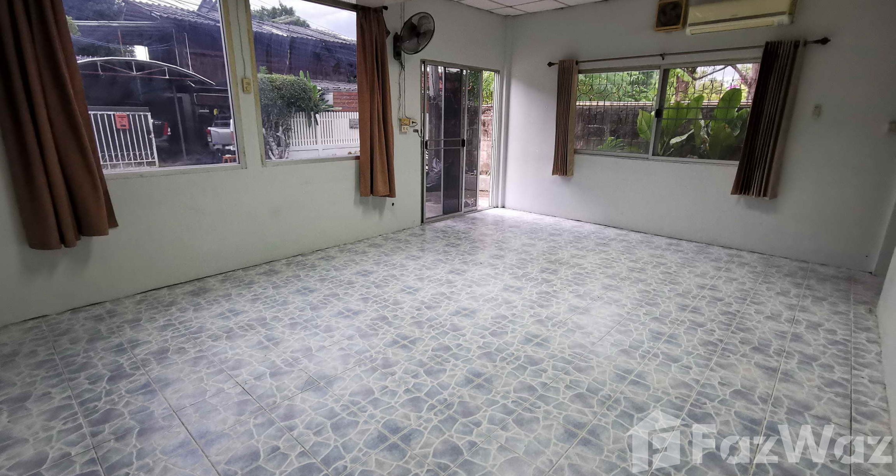 1 Bedroom Townhouse for Rent in Phra Sing, Chiang Mai for ฿6,500/mo