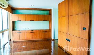 3 Bedrooms Townhouse for sale in Chong Nonsi, Bangkok The Lofts Sathorn