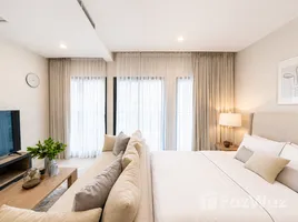 1 Bedroom Condo for sale at Noble Ploenchit, Lumphini