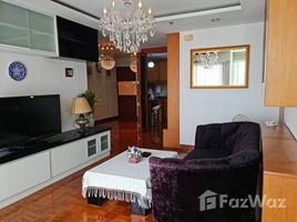 2 Bedroom Apartment for sale at Silom Suite, Si Lom