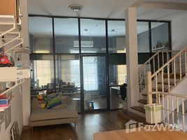 4 Bedroom Townhouse for sale at Baan Klang Muang Rama 9-Ladprao, Wang Thonglang, Wang Thong Lang