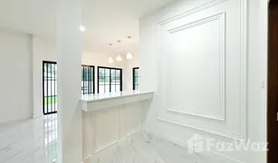 4 Bedrooms House for sale in San Phisuea, Chiang Mai 