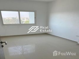 3 спален Квартира на продажу в Tower 32, Al Reef Downtown