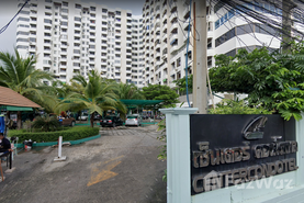 Real Estate Project Center Condotel in Nong Prue, Chon Buri