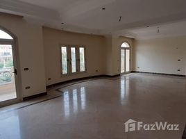 4 chambre Appartement à vendre à Al Shouyfat., The 5th Settlement, New Cairo City