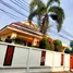 3 Bedroom House for sale in Bang Waek, Bangkok, Bang Waek, Phasi Charoen, Bangkok, Thailand