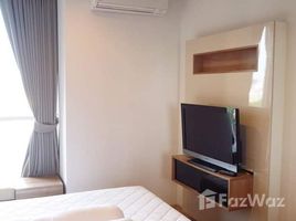 1 спален Квартира в аренду в Rhythm Sathorn, Thung Wat Don