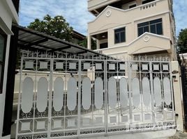 5 Schlafzimmer Haus zu vermieten in Khlong Toei, Khlong Toei, Khlong Toei