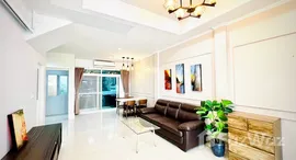 ยูนิตมือสองและให้เช่า