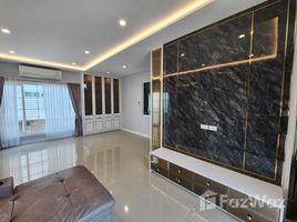 4 Bedroom House for sale at Golden Neo 2 Ladprao-Kaset Nawamin, Khlong Kum, Bueng Kum