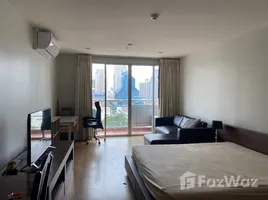 Studio Apartment for rent at Silom Grand Terrace, Si Lom