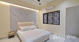 Available Units at Lakeside Pavilion